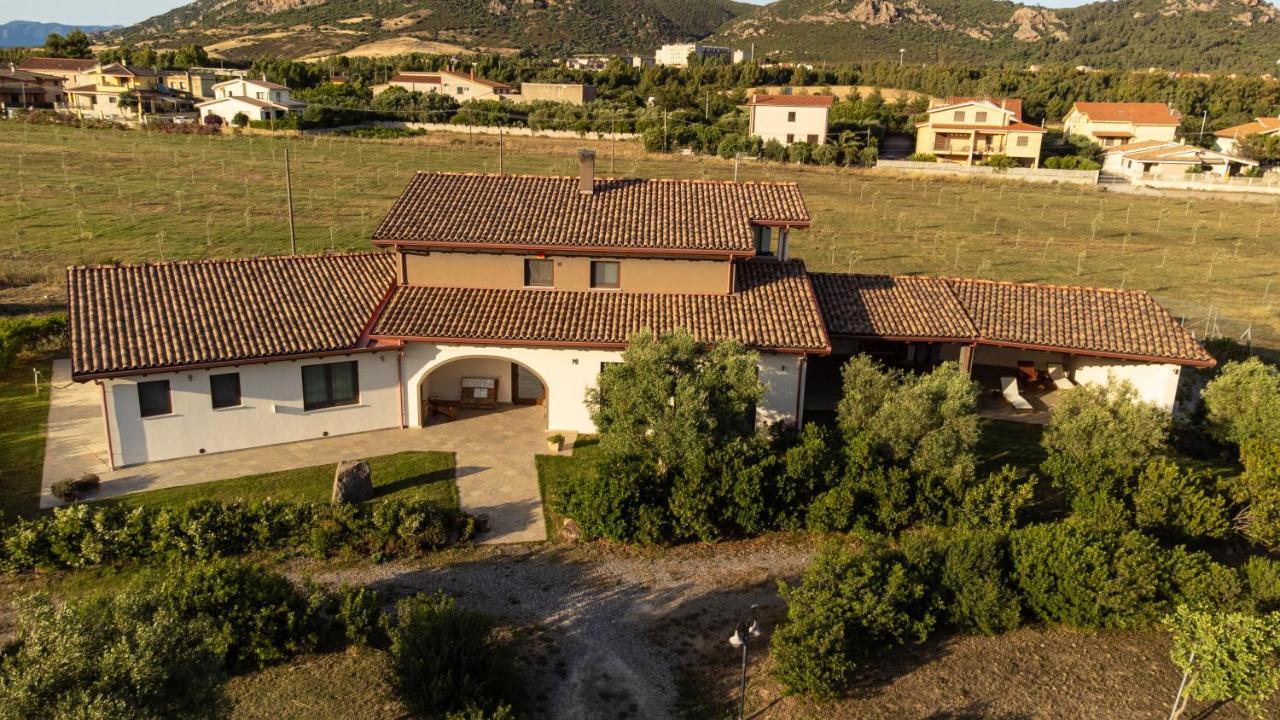 Agriturismo Sa Scalitta Карбония Экстерьер фото