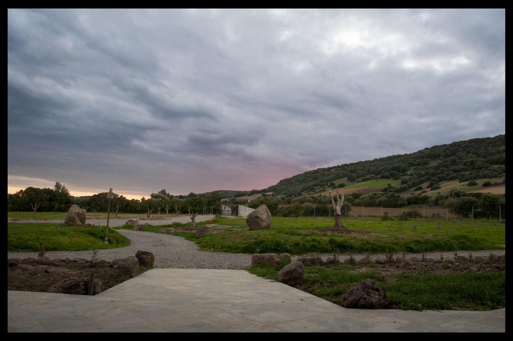 Agriturismo Sa Scalitta Карбония Экстерьер фото