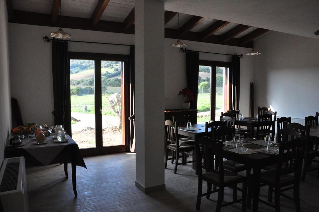 Agriturismo Sa Scalitta Карбония Экстерьер фото